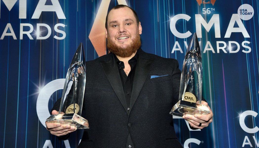 Tracy Chapman's 'Fast Car' is topping charts thanks to Luke Combs: 'Honored to be there'