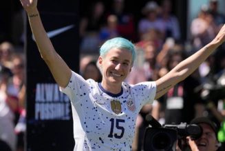 US soccer star Megan Rapinoe would support trans athlete on USWNT roster: 'I see trans women as real women'