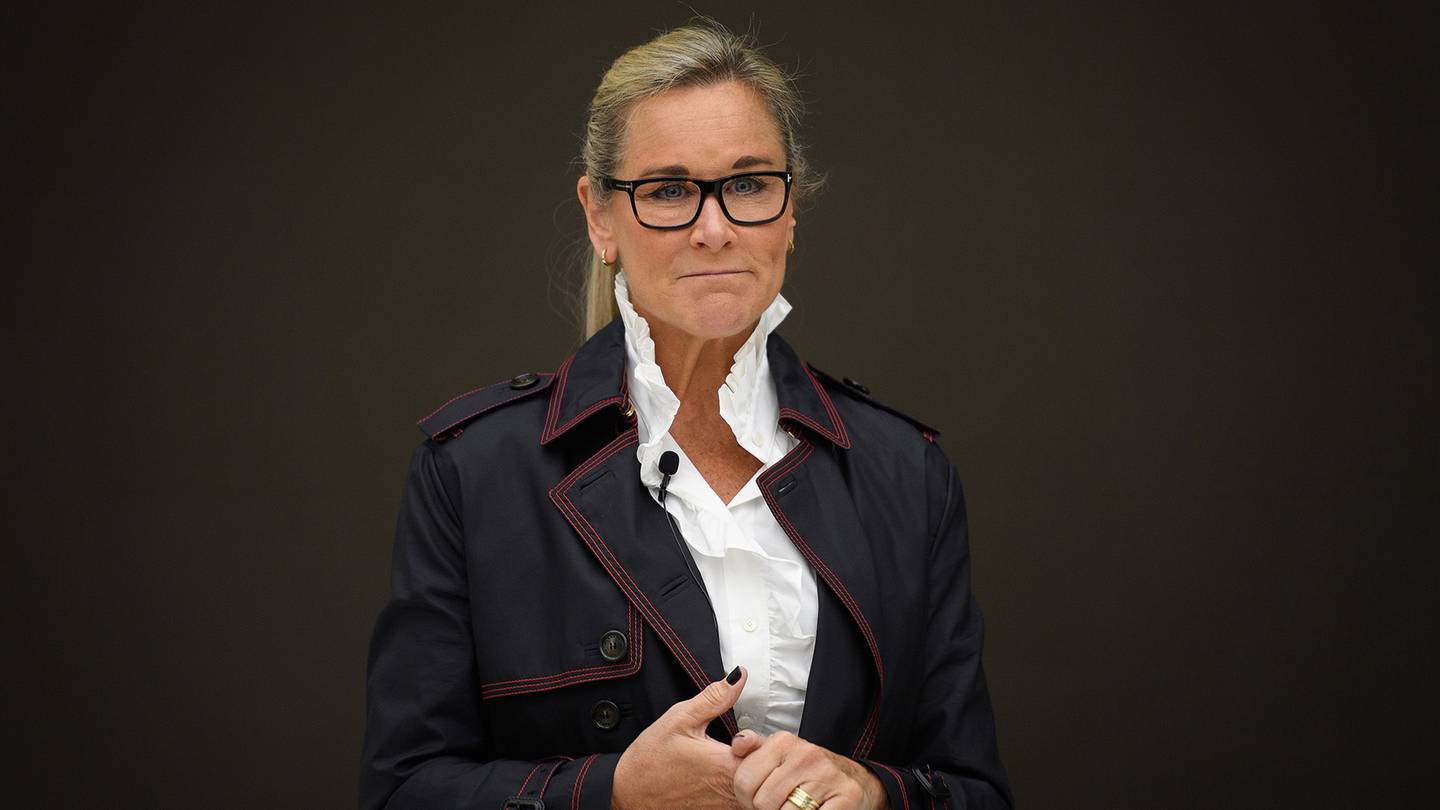 Angela Ahrendts