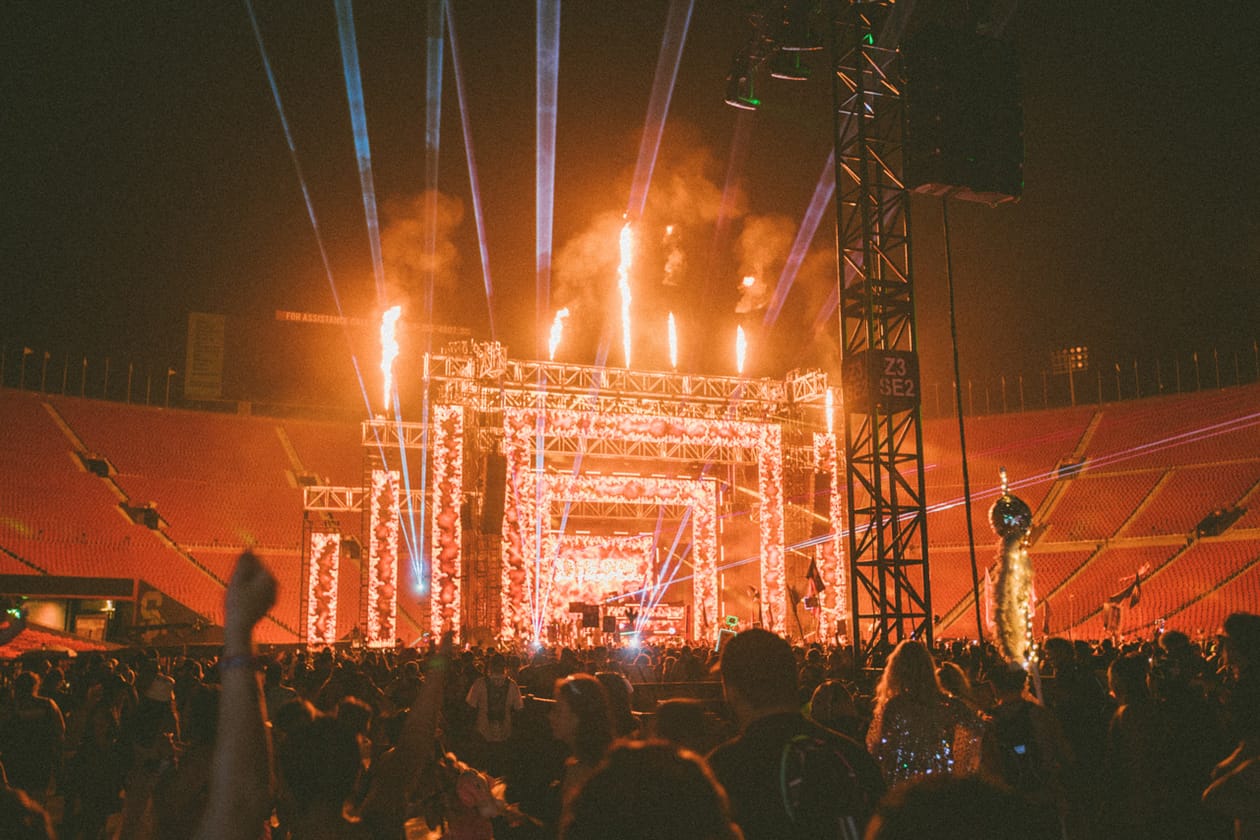 A Backstage Look at DIESEL's HARD Summer Set shaq shaquille oneil dj edm skrillex tiesto steve aoki festival los angeles las vegas wynn residency encore bass lakers nba basketball magic heat tomorrowworld edc lollapalooza