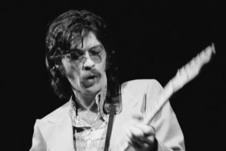 Artists react to death of Robbie Robertson