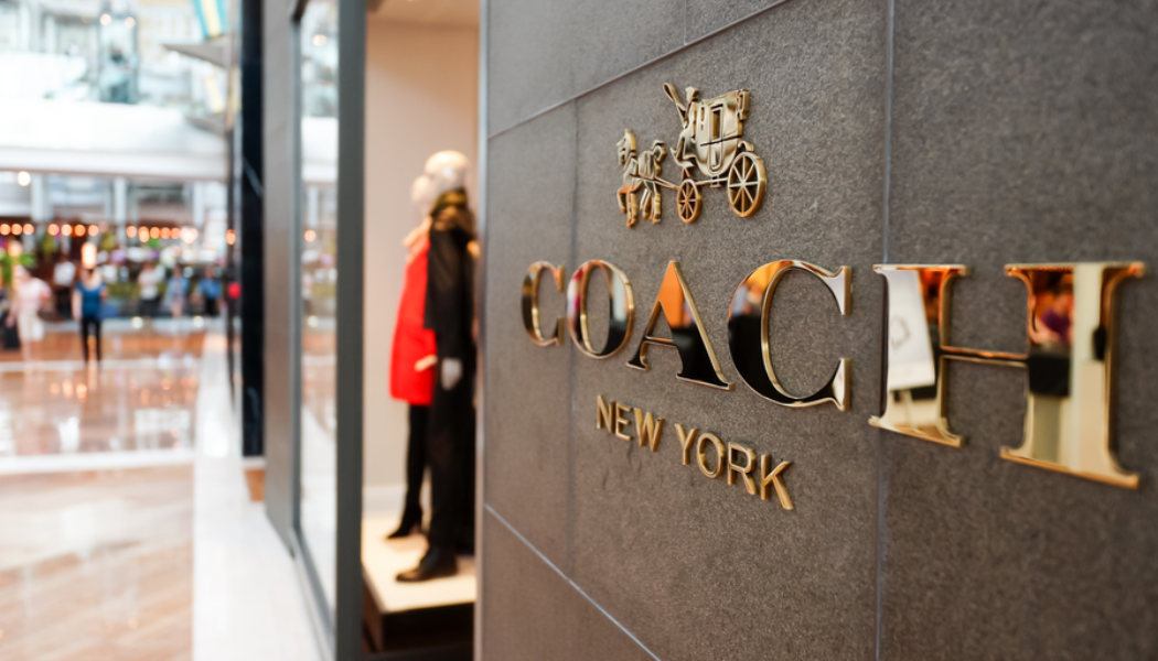 As Coach Swallows Versace, A Crypto Divide Grows in Luxury Fashion - Decrypt