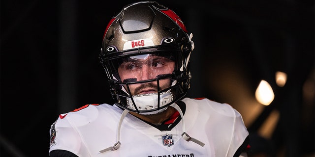 Baker Mayfield takes the field