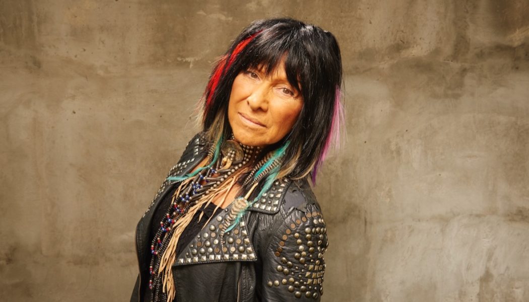 Buffy Sainte-Marie retiring from live performances