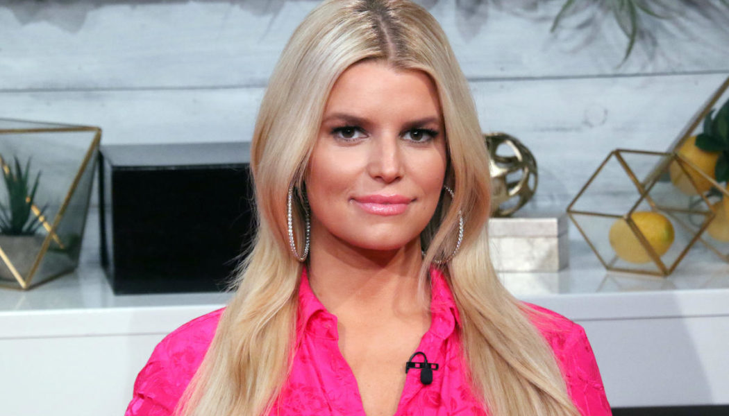 Jessica Simpson says her kids don't know what calories are: 'They just see me living a healthy lifestyle'