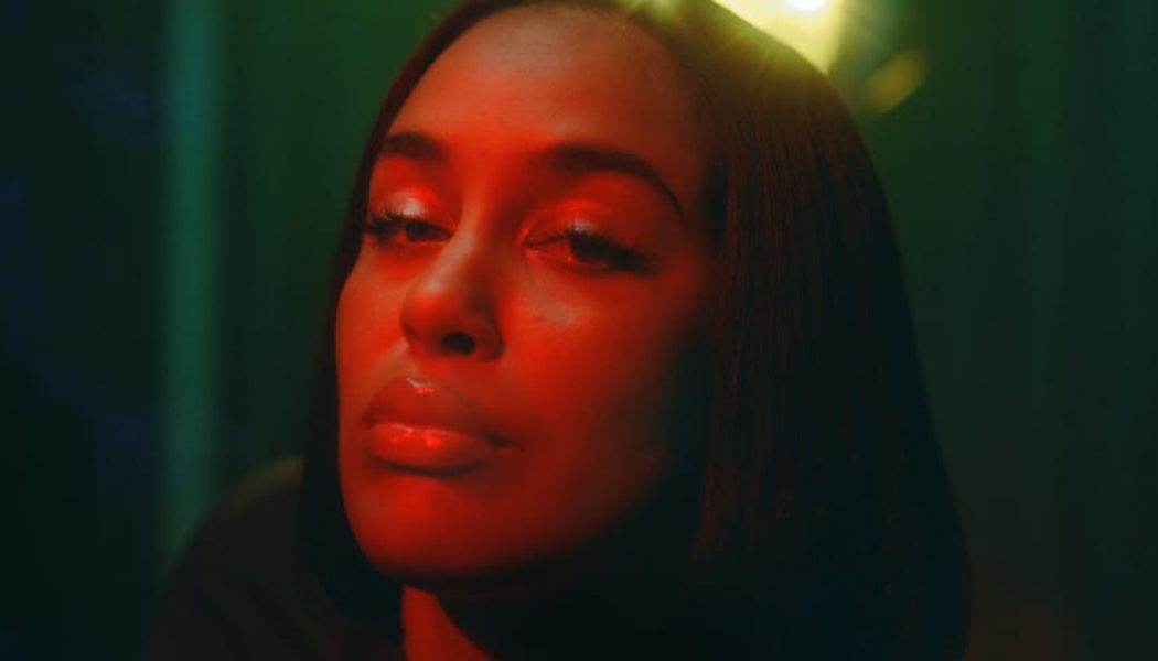 Jorja Smith Drops Album Title Track "Falling or flying" With Self-Directed Music Video