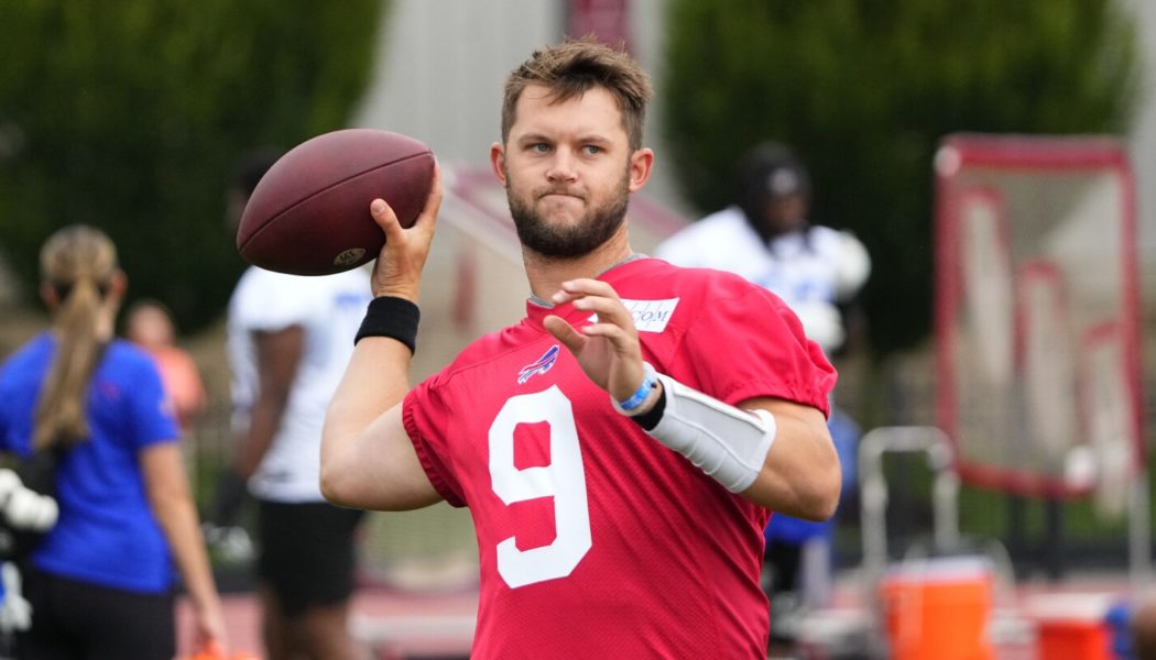 Kyle Allen struggles in Bills scrimmage