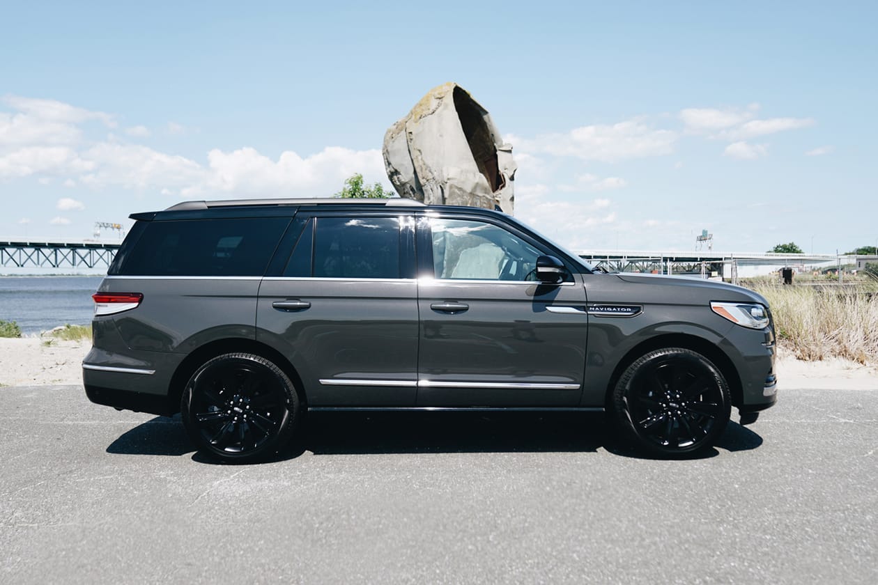 open road lincoln navigator black label 2023 2024 on road review stealth wealth luxury suv review