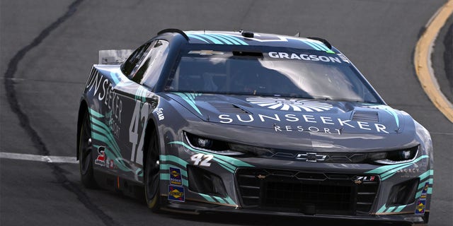 Noah Gragson drives during practice