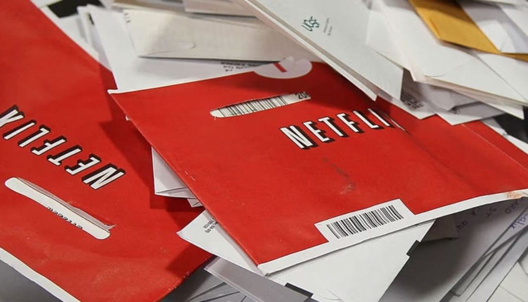 Netflix Is Randomly Sending Up to 10 Extra DVDs by Mail to Subscribers