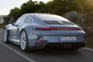 Porsche Reveals 2024 911 S/T