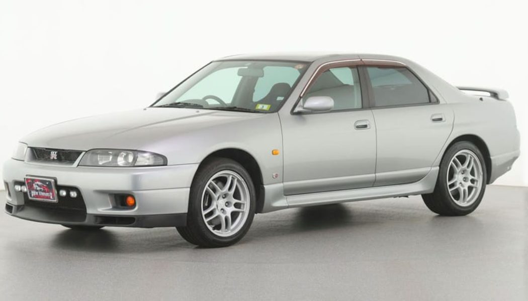 Rare 1998 Skyline GT-R Autech 40th Anniversary Edition Goes To Auction