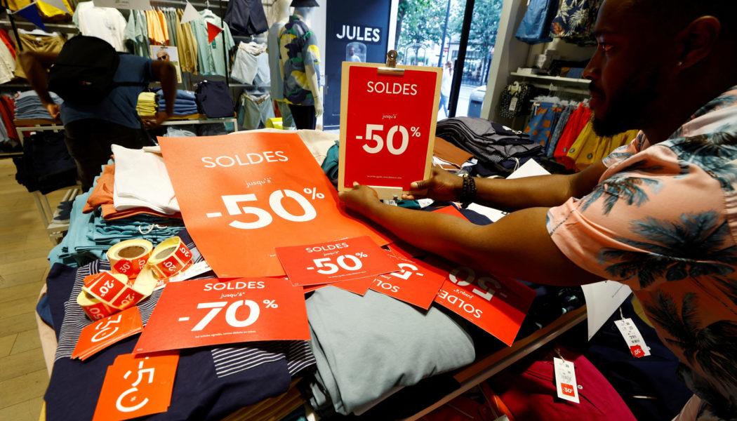 Resale is all the rage, but fashion brands not making a dent in unsustainable levels of waste