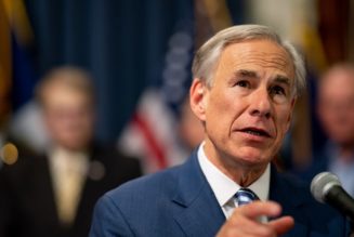 Riley Gaines, Paula Scanlan join Texas Gov Greg Abbott in ceremonial signing of Save Women’s Sports Act