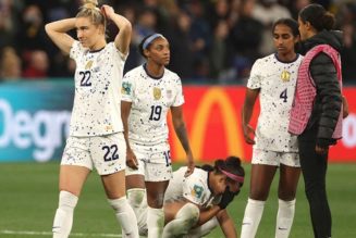 Sweden stuns USWNT in penalties; defending Women's World Cup champs eliminated