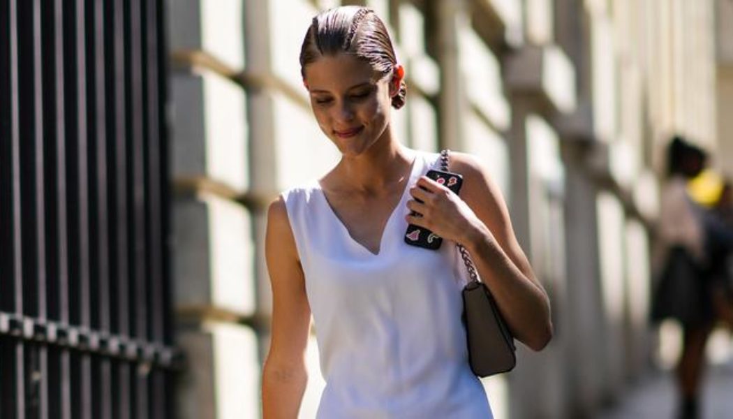 The "Dated" Shoe Trend French Women Actually Wear All the Time