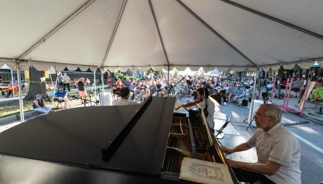 Thirsty Ears, Chicago’s Only Classical Music Street Fest, Returns To Ravenswood This Weekend