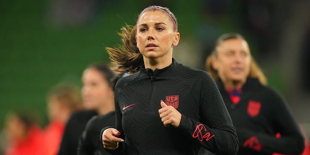 Alex Morgan vs Sweden