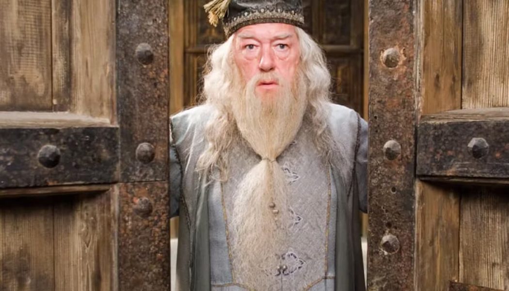 Michael Gambon, Best Known for Playing Dumbledore in ‘Harry Potter,’ Dies at 82