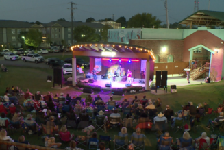 Music draws crowds as summer concert series at The Amp wraps up - WBBJ TV