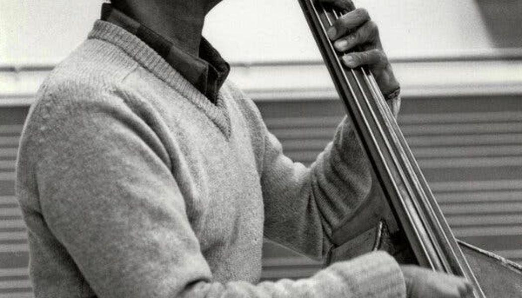 Richard Davis, Gifted Bassist Who Crossed Genres, Dies at 93