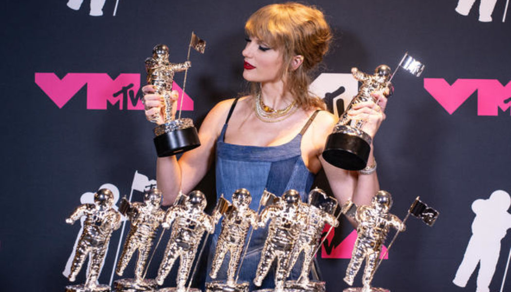 Taylor Swift dominates 2023 MTV Video Music Awards