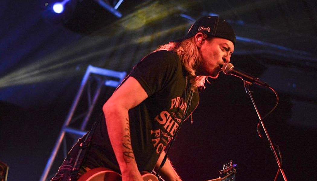 Venue bans Puddle of Mudd after cancellation: "This is 100% Wes"