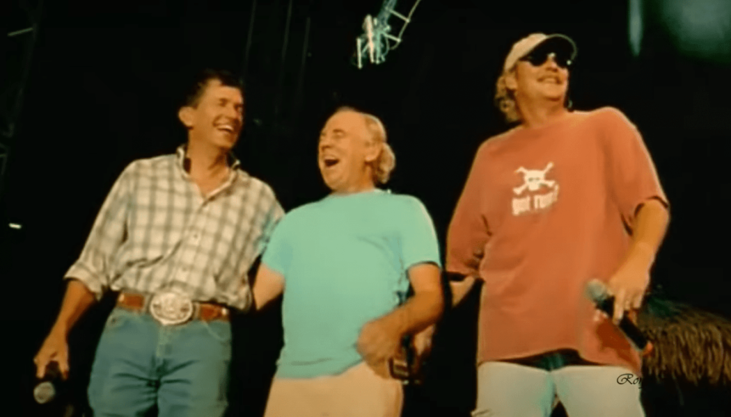 Watch Jimmy Buffett, George Strait, Alan Jackson & More Sing Hank Williams’ “Hey Good Looking”