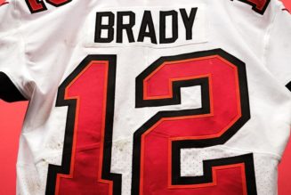 Tom Brady's Final Game-Worn Jersey Is Auctioning for $1.5 Million USD