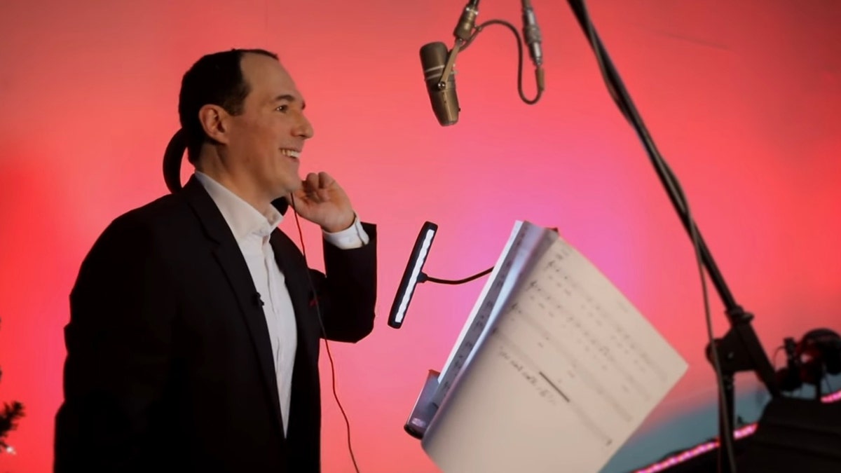 Raymond Arroyo singing