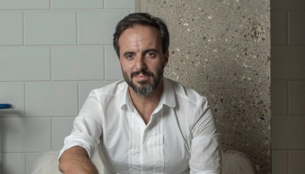 Farfetch tycoon bids to take luxury fashion site private after failed US float