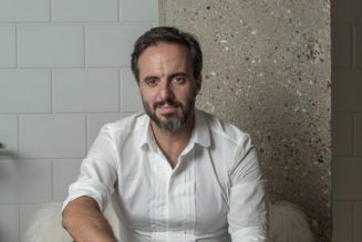 Farfetch tycoon bids to take luxury fashion site private after failed US float