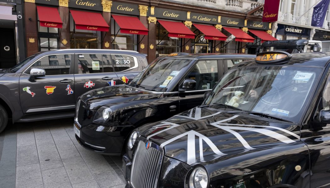 London’s famed black cabs will be listed on Uber’s app in big win for the ridehail company