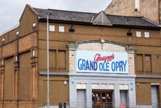 Scottish Country Music Venue Ends Display of Confederate Flag