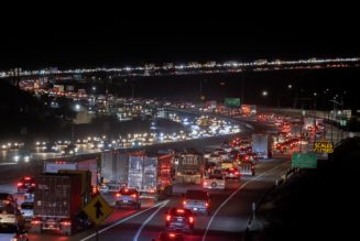 Thanksgiving travel predicted to be busy on the roads, record-setting in the skies | CNN