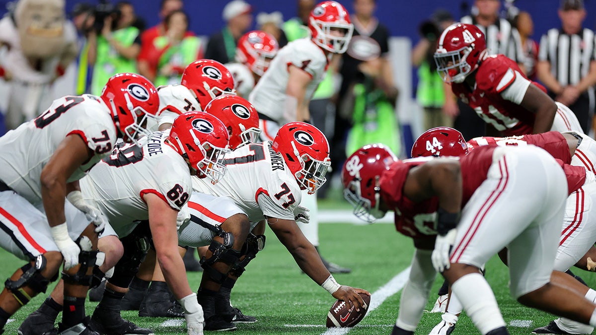 Georgia Bulldogs play against the Alabama Crimson Tide