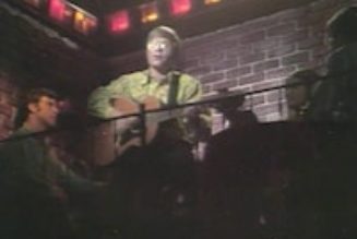 Did John Denver tape a folk music TV show pilot in D.C. in 1969?