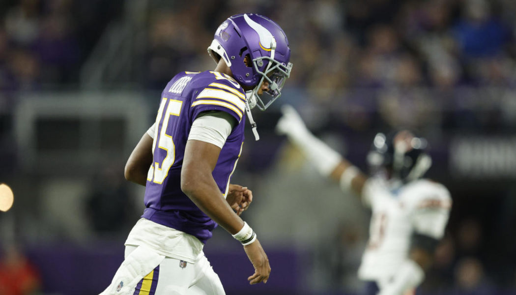 Gameday updates: Minnesota Vikings try to staunch losing streak against Las Vegas Raiders