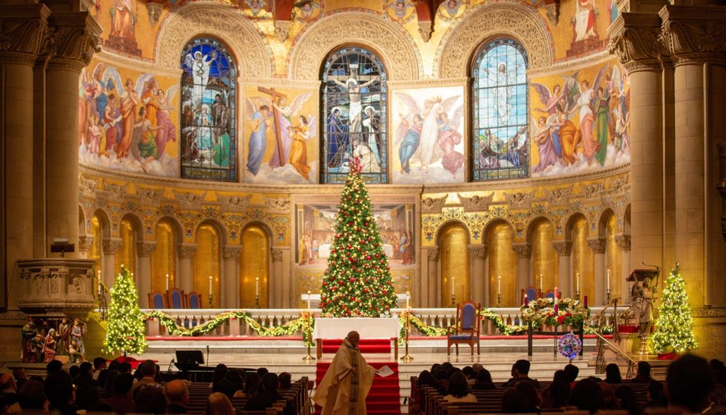 Holiday worship and music at Memorial Church - Stanford Report