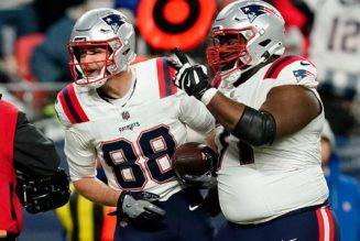 Patriots stun Broncos in Christmas Eve thriller behind 20-point 3rd quarter