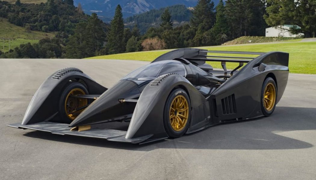 Rodin Cars' FZERO Prototype Makes Its Track Debut