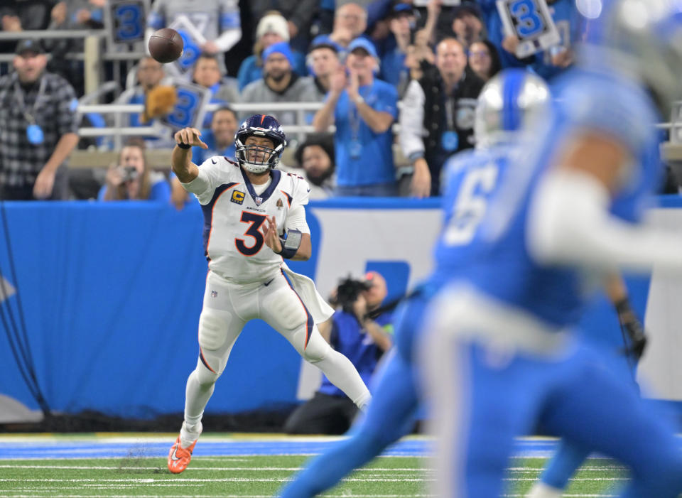 Russell Wilson needs to lead the Broncos to a win in Week 16 to stay in the playoff race in the AFC. (Photo by  RJ Sangosti/MediaNews Group/The Denver Post via Getty Images)