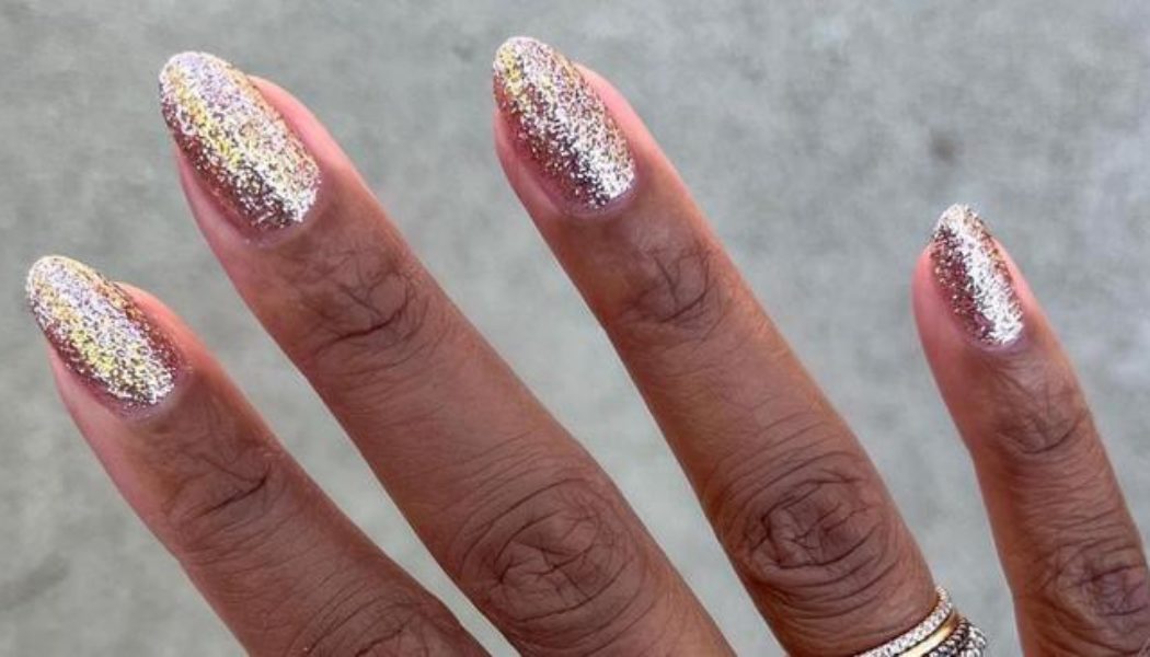 These Expensive-Looking Nail Designs Are Perfect for New Year's Eve