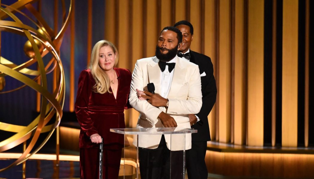 Christina Applegate receives standing ovation at Emmy Awards