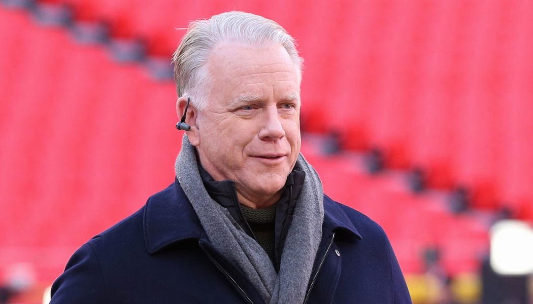 Ex-NFL QB Boomer Esiason says CBS crew nearly came to blows with 'd–bag' Ravens fan after AFC Championship