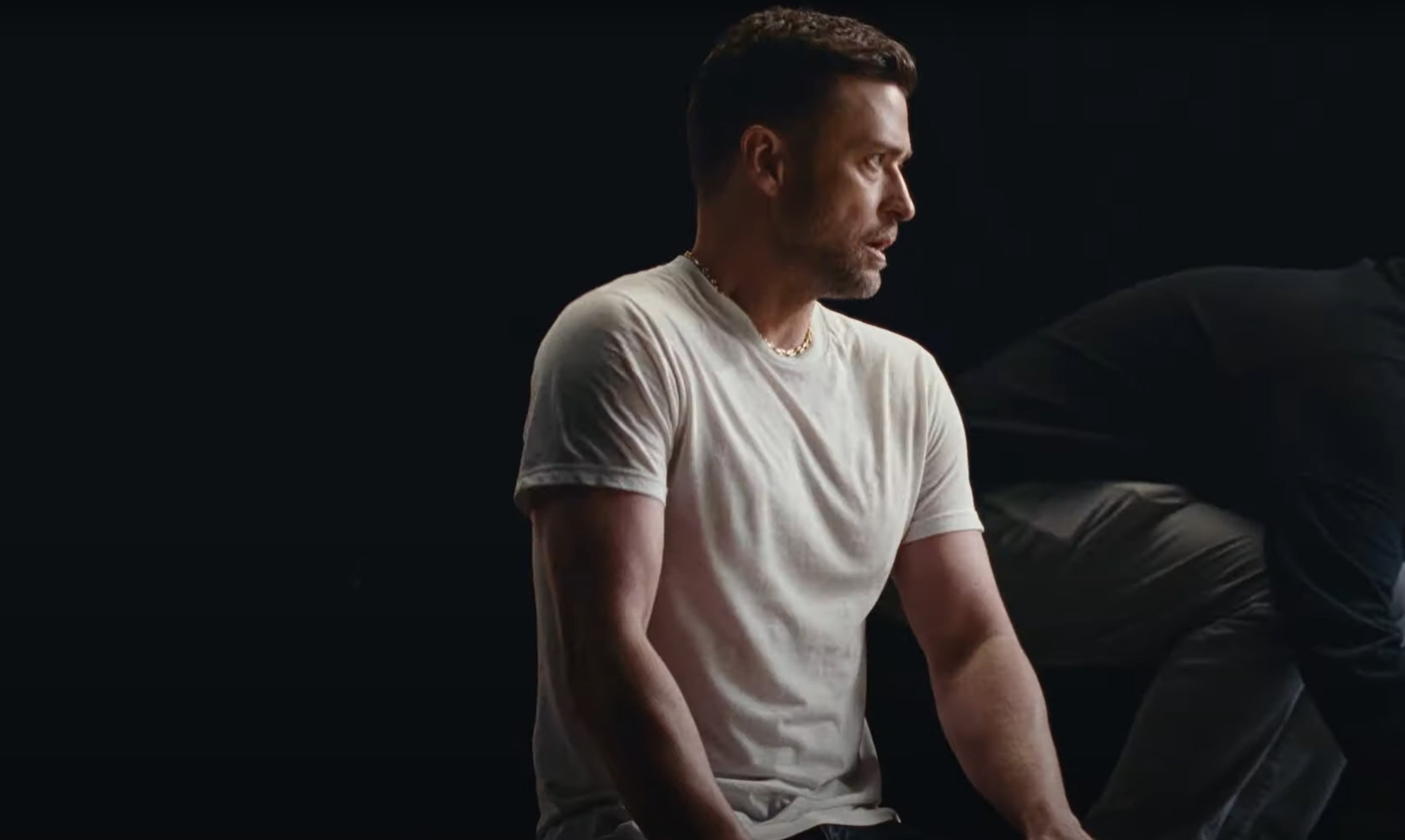 PHOTO: Justin Timberlake releases a new  music video for his new song "Selfish."
