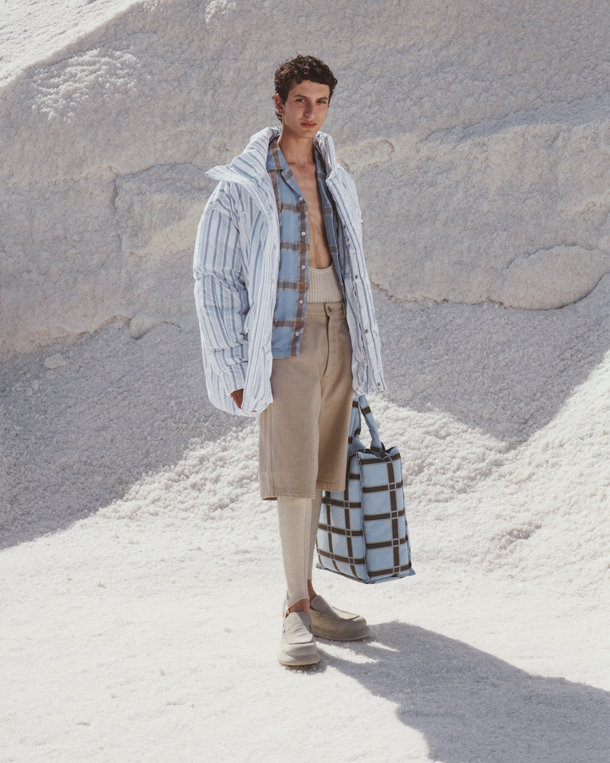 JACQUEMUS FW22 – LE PAPIER