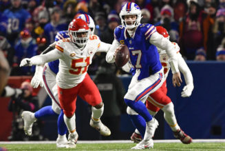 NFL divisional playoffs: Patrick Mahomes, Chiefs sneak past Bills to reach AFC title game - Yahoo Sports