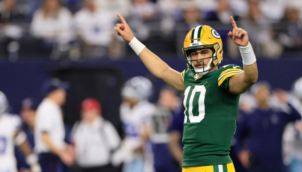 NFL wild-card Sunday: Packers dominate Cowboys with 48-32 victory in Dallas