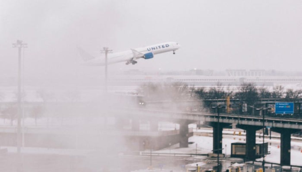 Severe winter weather causes travel chaos as planes grounded and over 1,000 flights canceled at Chicago's airports